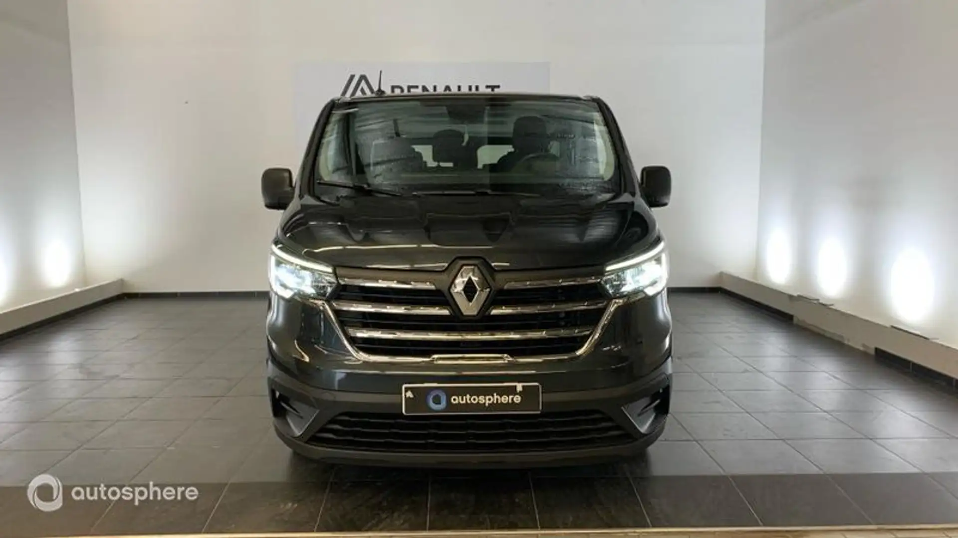 Renault Trafic L1 2.0 Blue dCi 150ch S\u0026S Zen 8 places - 2