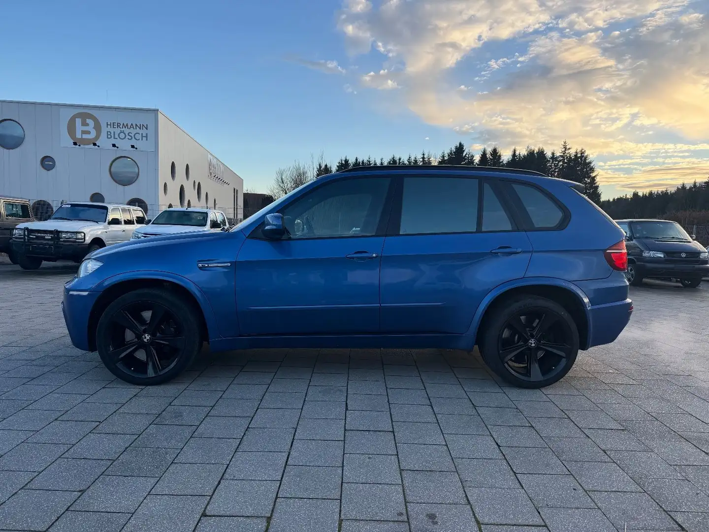 BMW X5 M Blau - 2