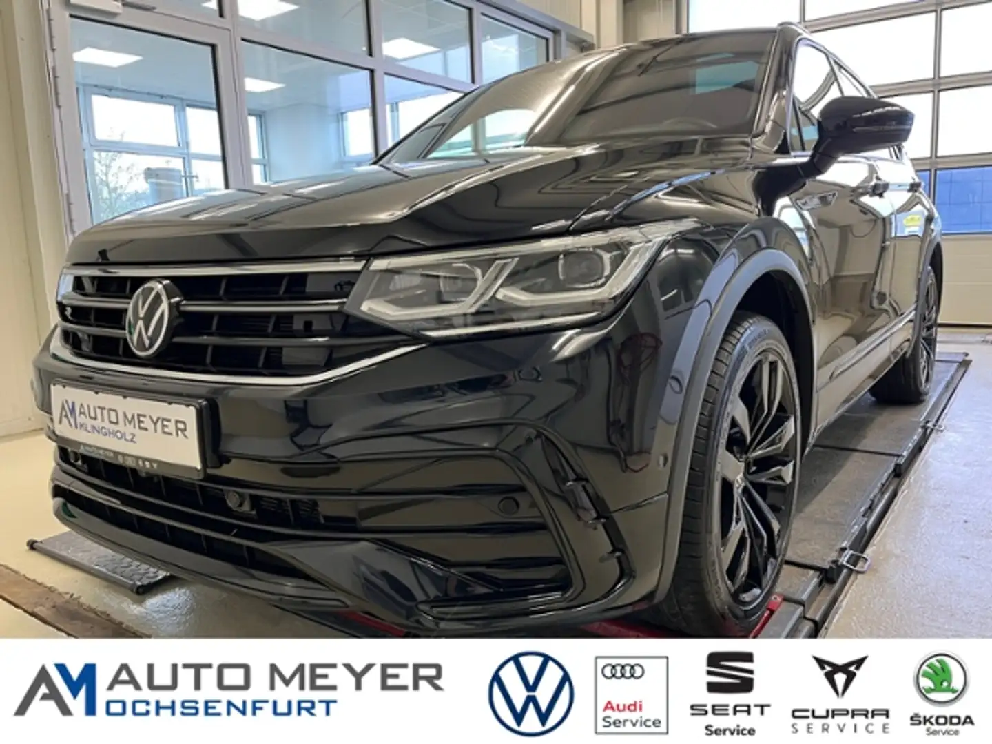 Volkswagen Tiguan Allspace R Line 2.0 TDI Black 7 Sitzer H&K Sound AHK Navi Schwarz - 1