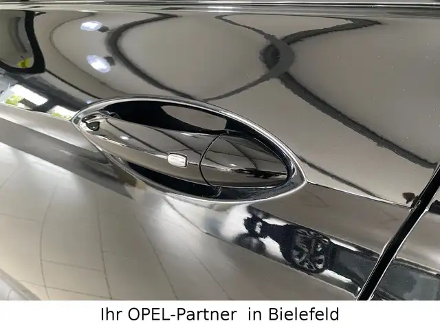 Opel Insignia view 9