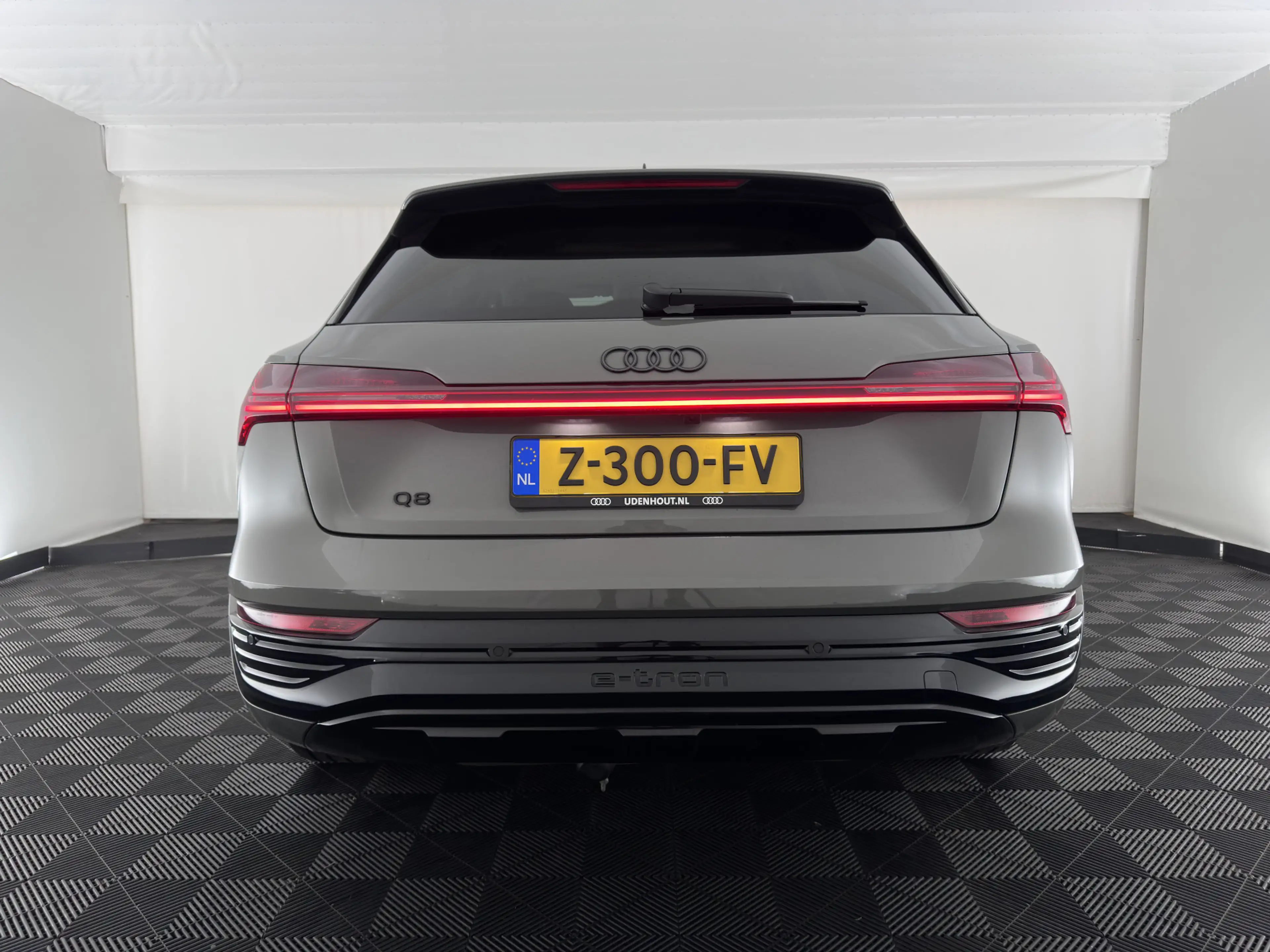 Audi Q8 e-tron 50 quattro Advanced Edition 95 kWh [3-Fase-22kW] { — photo 5