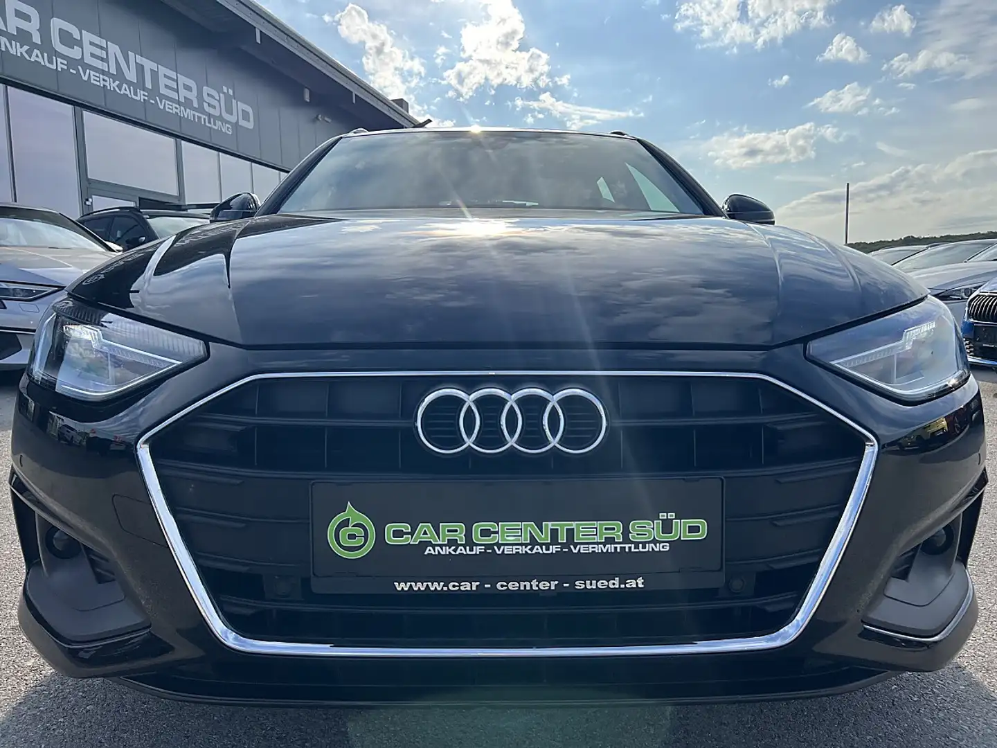 Audi A4 Avant 30 TDI S-tronic Schwarz - 2