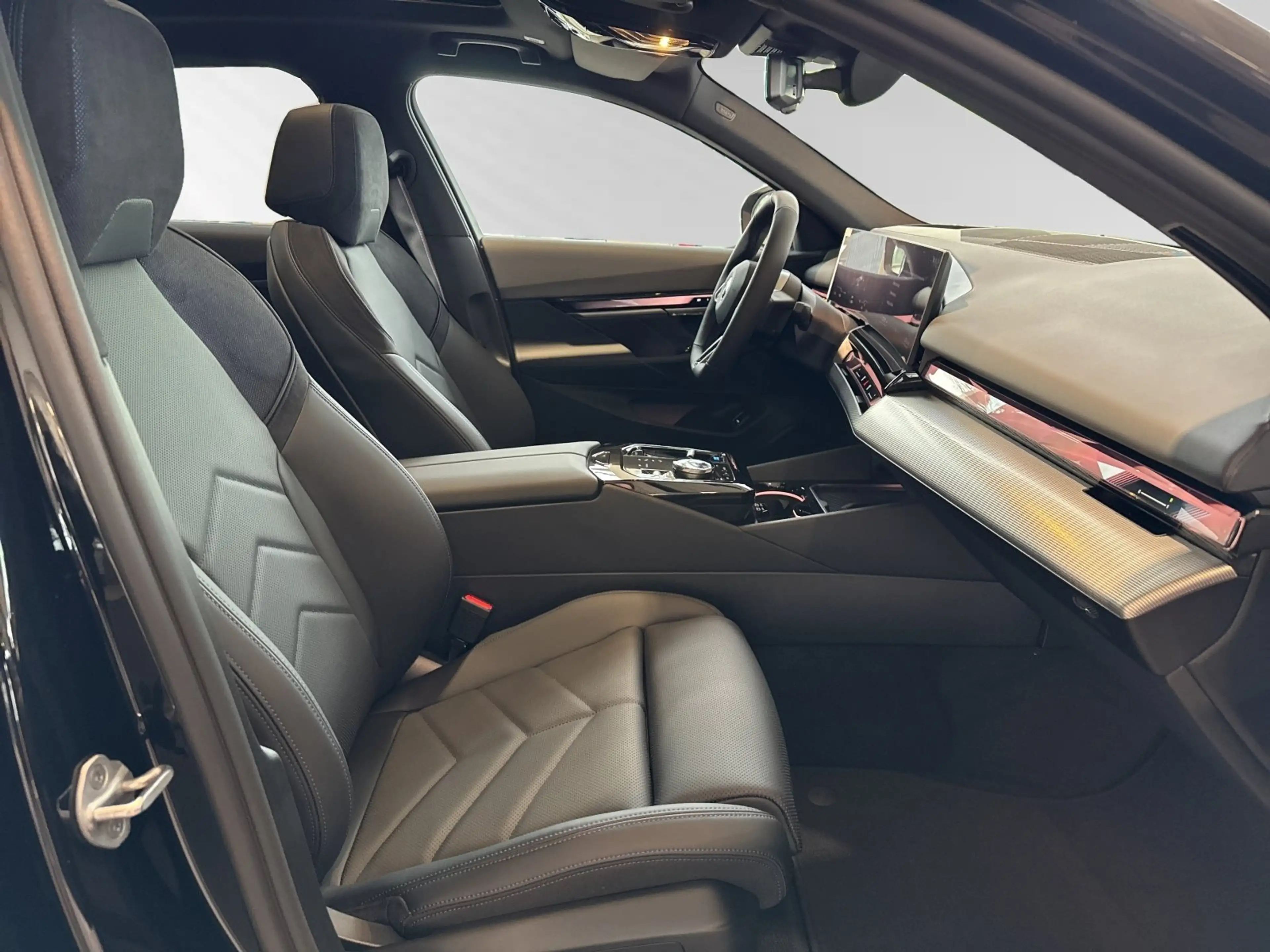 BMW i5 eDrive40 M Sport Pro|Pano|DA&PA-Prof.|HiFi — photo 9