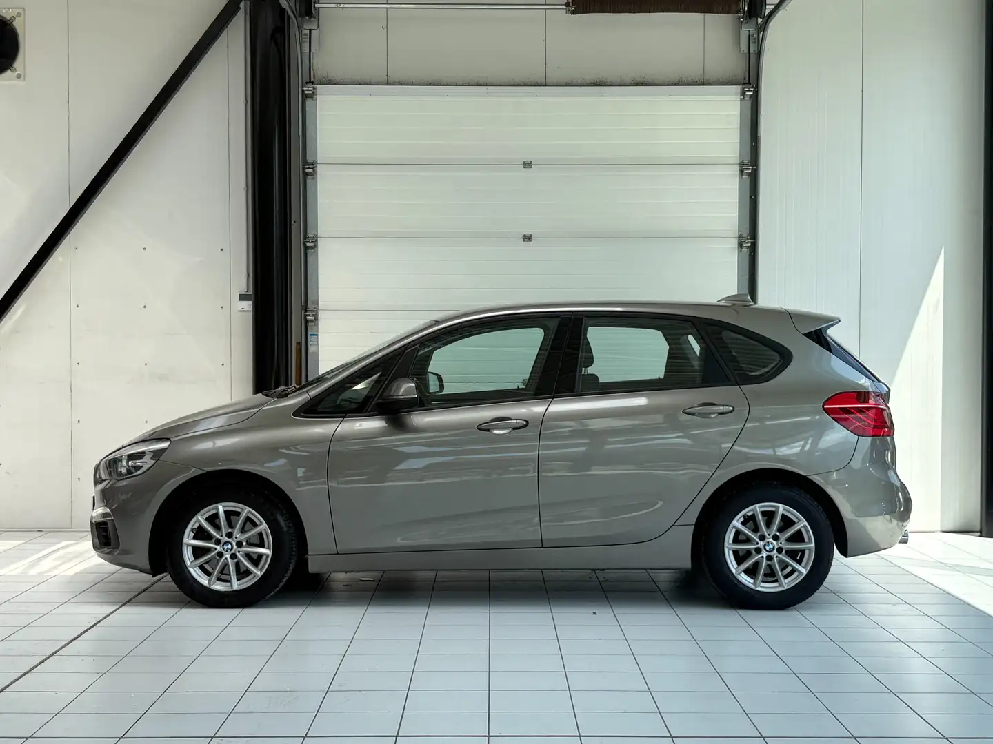 BMW 216 Active Tourer 216d * GPS * PDC * JANTES * EURO 6* Beige - 2