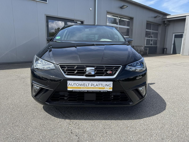 SEAT Ibiza FR 1.0 TSI DSG LED CarPlay Kamera — photo 2