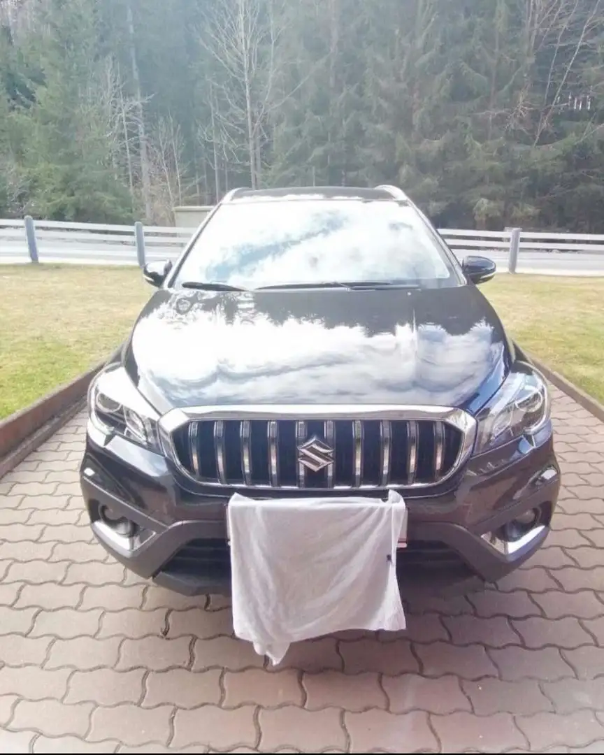 Suzuki SX4 S-Cross 1,4 DITC Hybrid shine Schwarz - 2