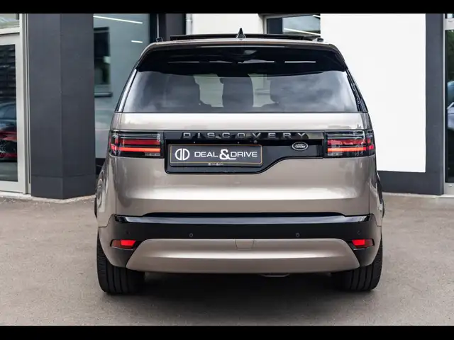 Land Rover Discovery 3 view 4