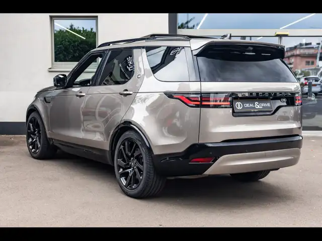 Land Rover Discovery 3 view 3