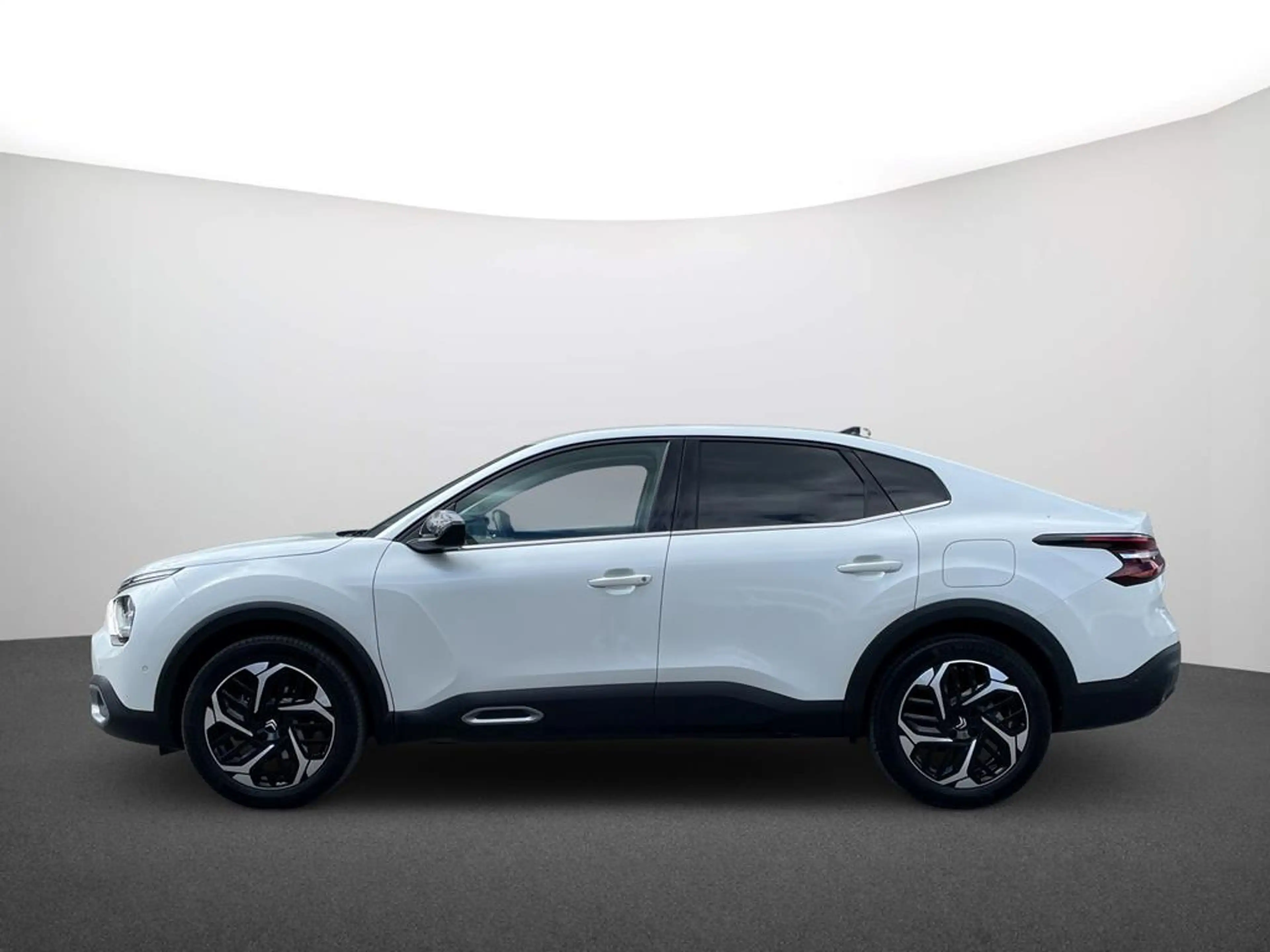 Citroen C4 X PureTech 130 EAT8 Max — photo 4