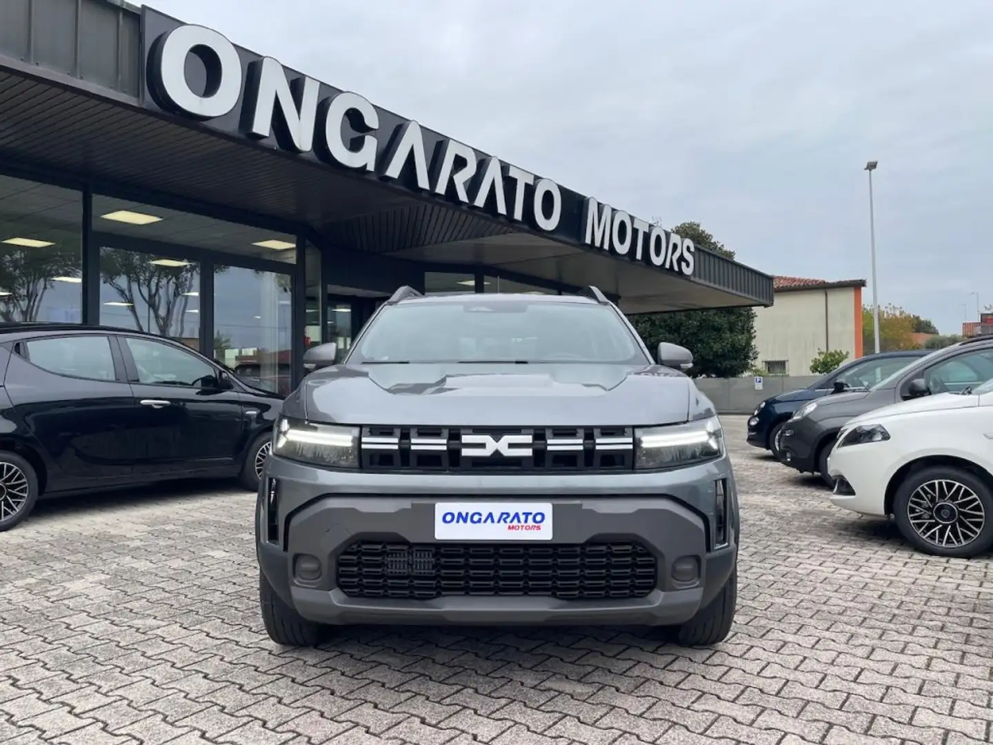 Dacia Duster 1.0 TCe GPL 100cv 4x2 Expression #Winter.Pack Szürke - 2