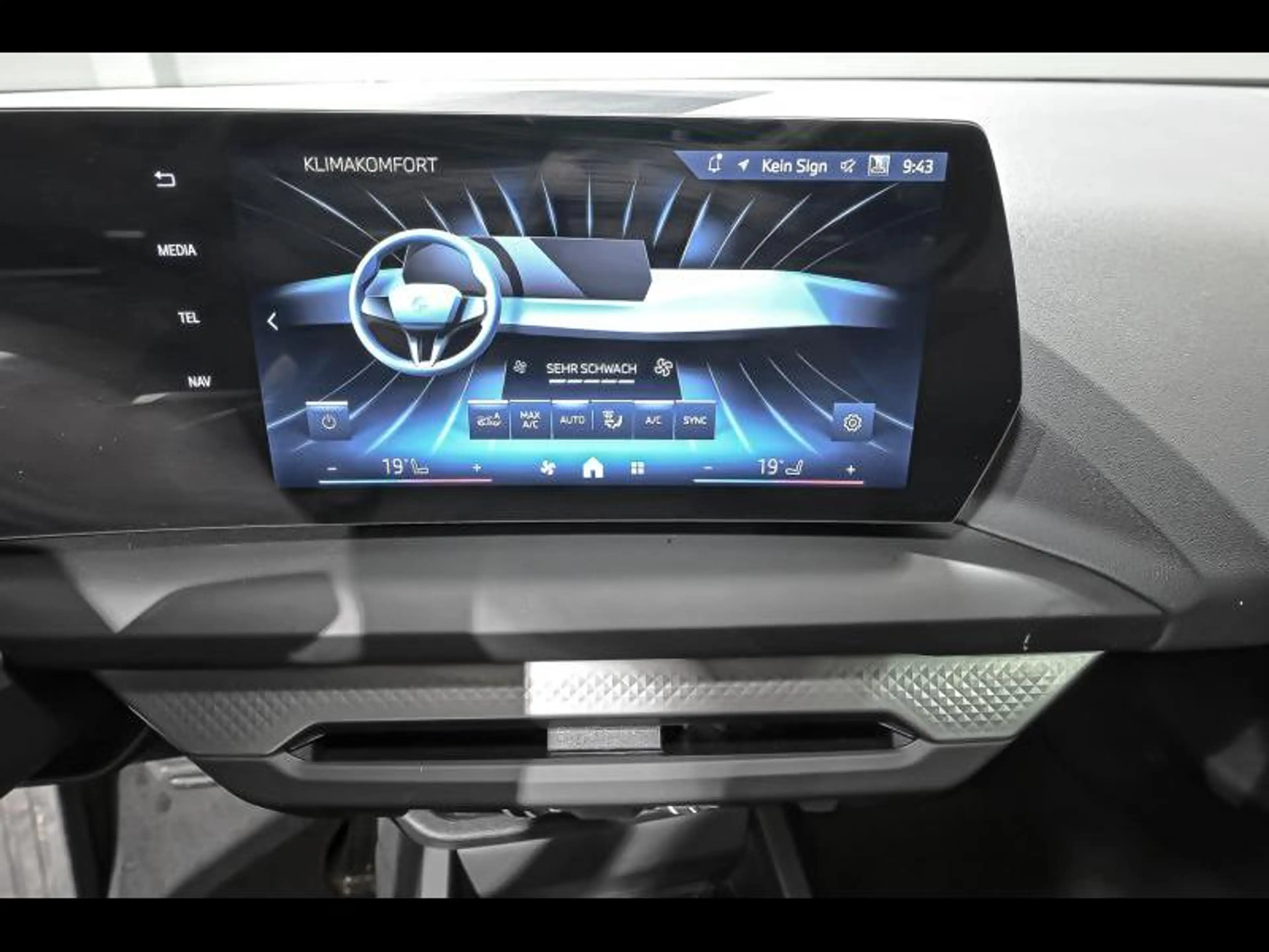 BMW 120 i - DASS|CAM|COMFORT|CARPLAY — photo 12