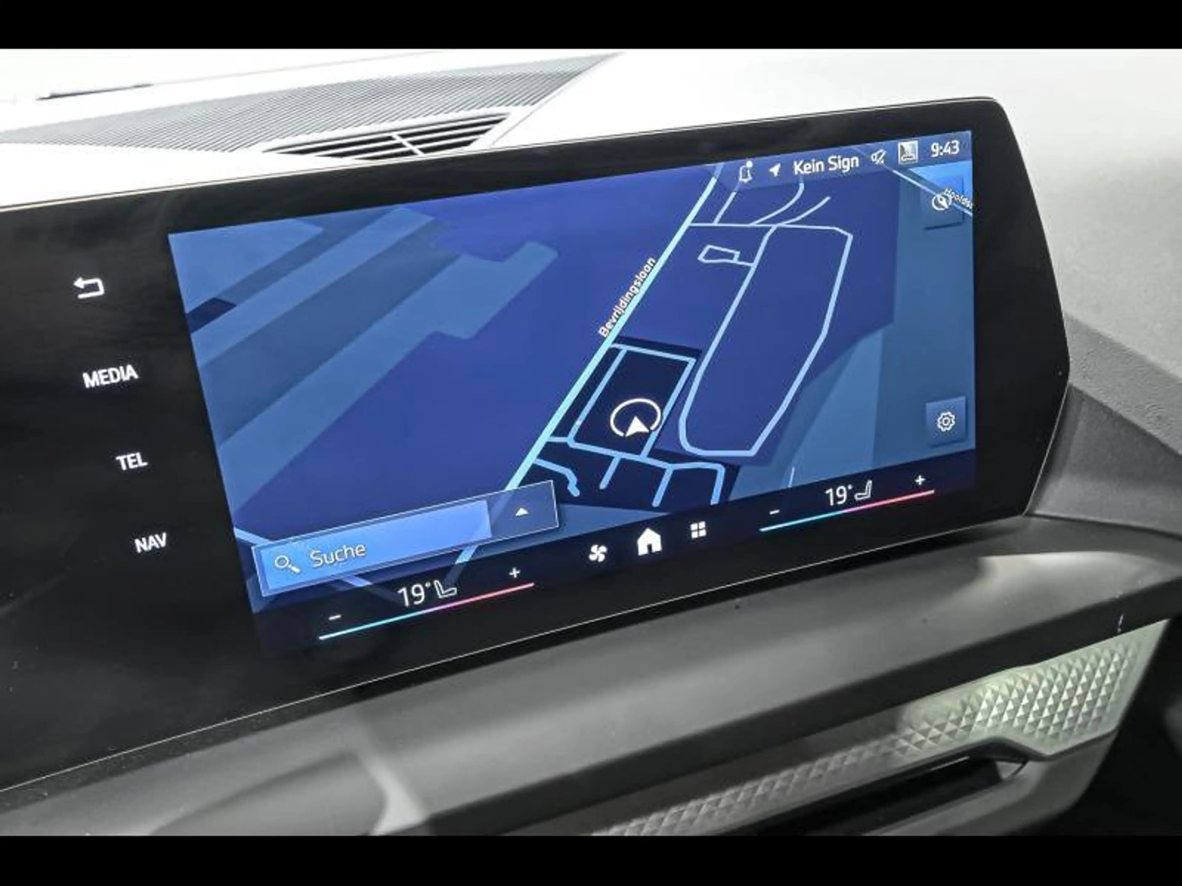 BMW 120 i - DASS|CAM|COMFORT|CARPLAY — photo 13
