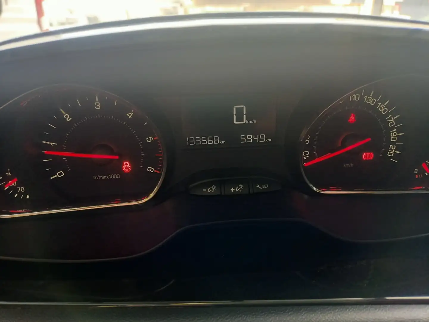 Peugeot 208 1.4HDi Style - 2