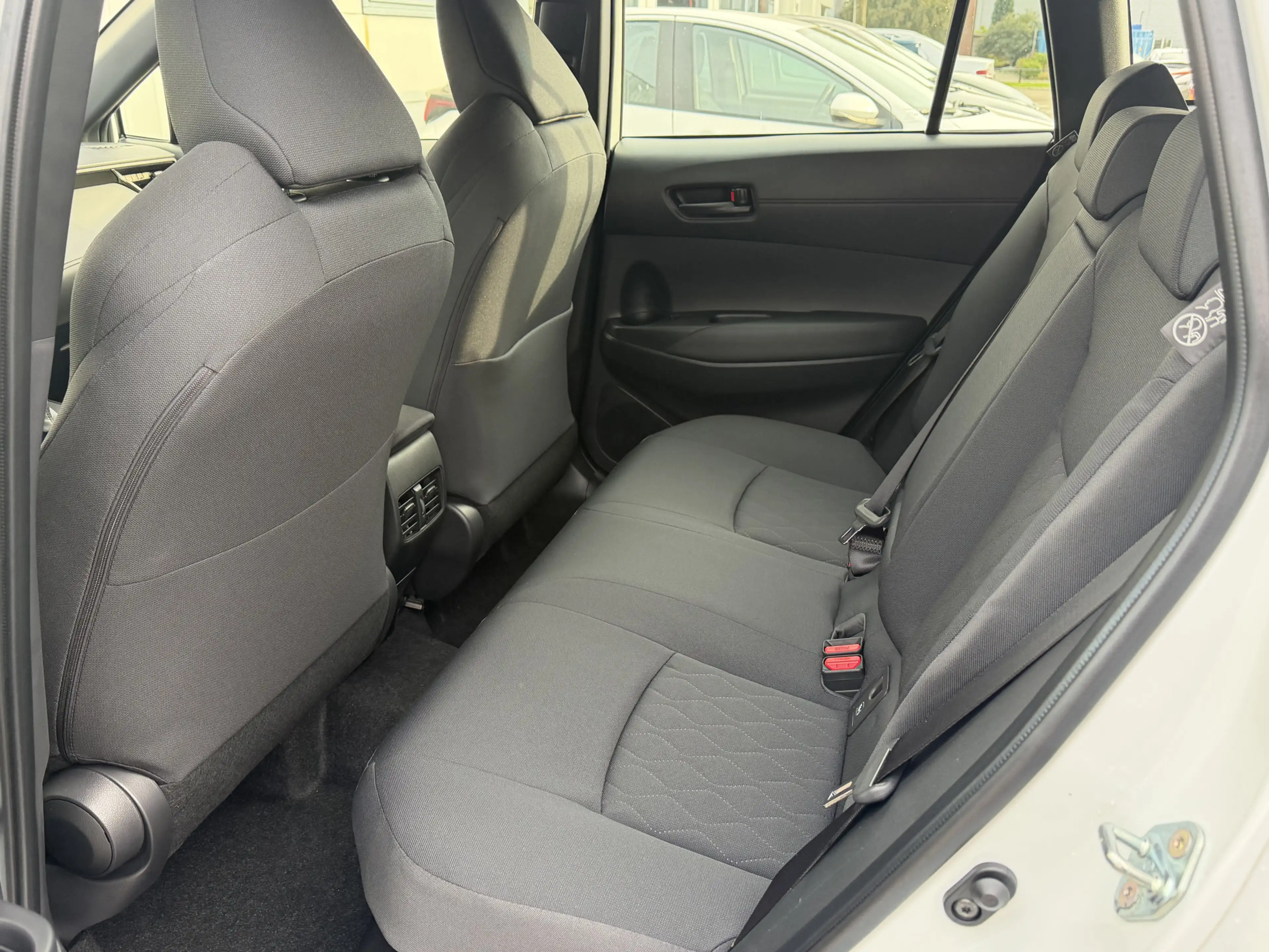 Toyota Corolla Cross Hybrid 140 Active Voorraad Deal Stoel Verwarming — photo 7