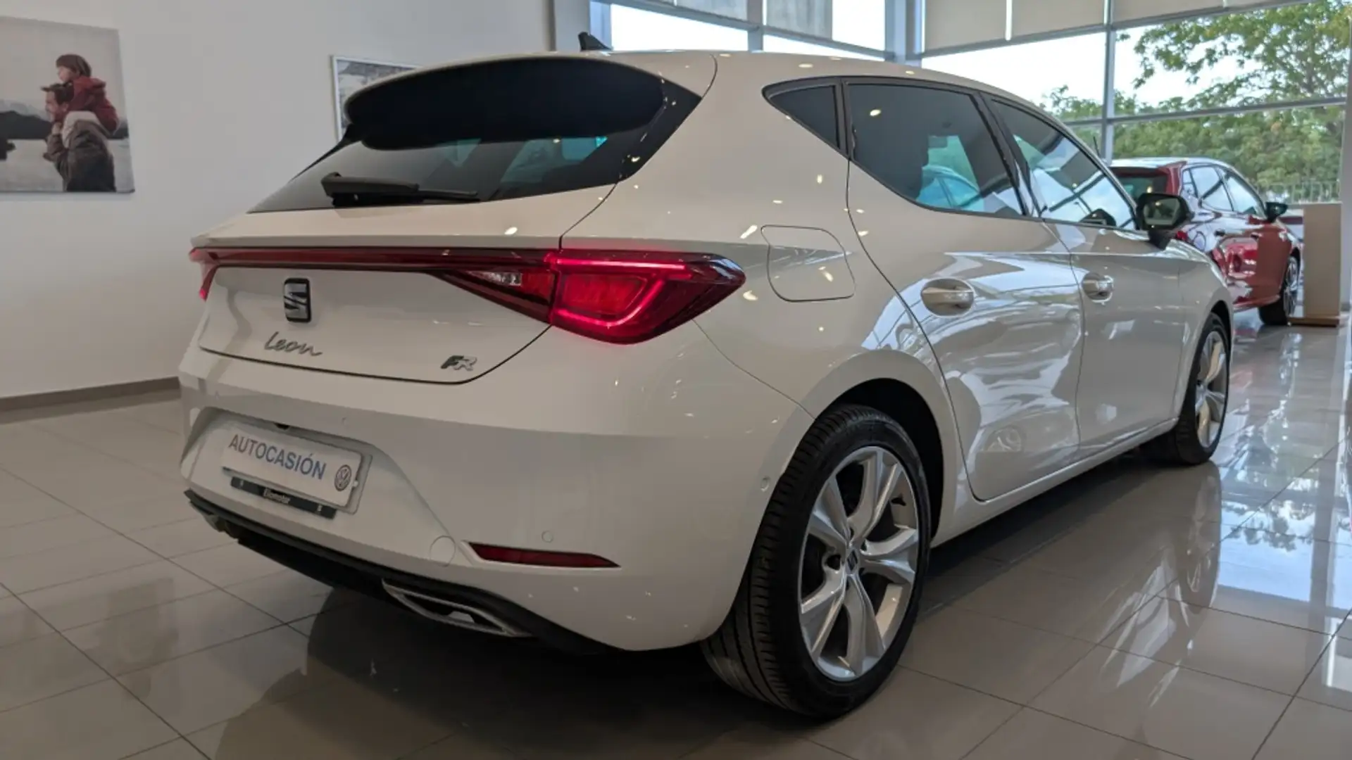 SEAT Leon 2.0TDI CR S&S FR DSG7 150 Blanco - 2