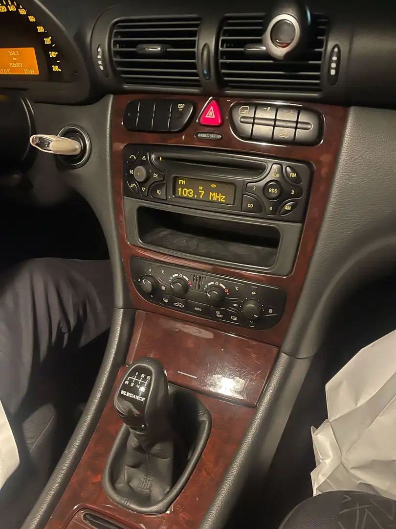 Mercedes-Benz C 180 Elegance - 2