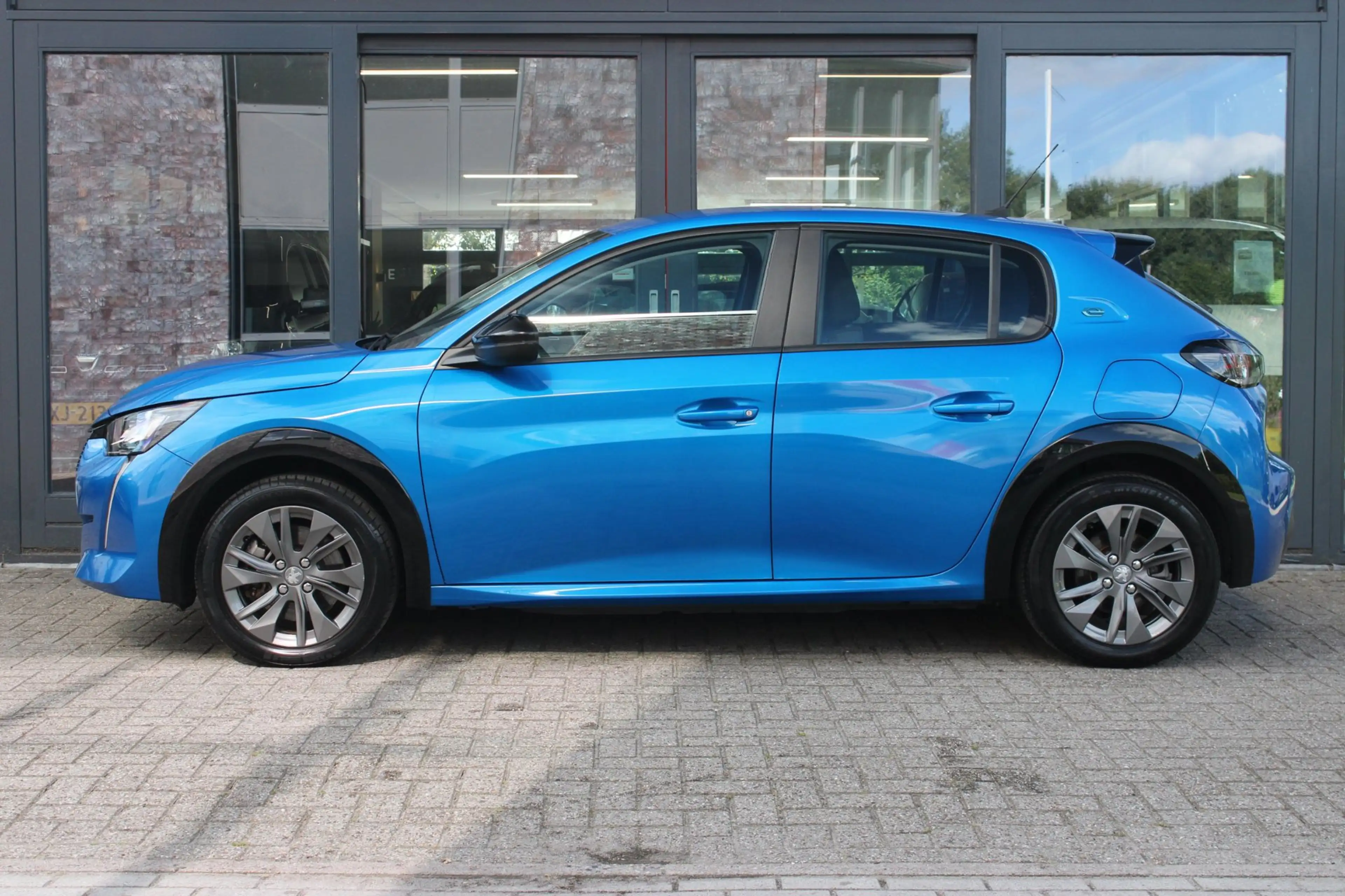 Peugeot e-208 EV Active Pack 50 kWh | SOH 99% | 3-fase| Stoelver — photo 3