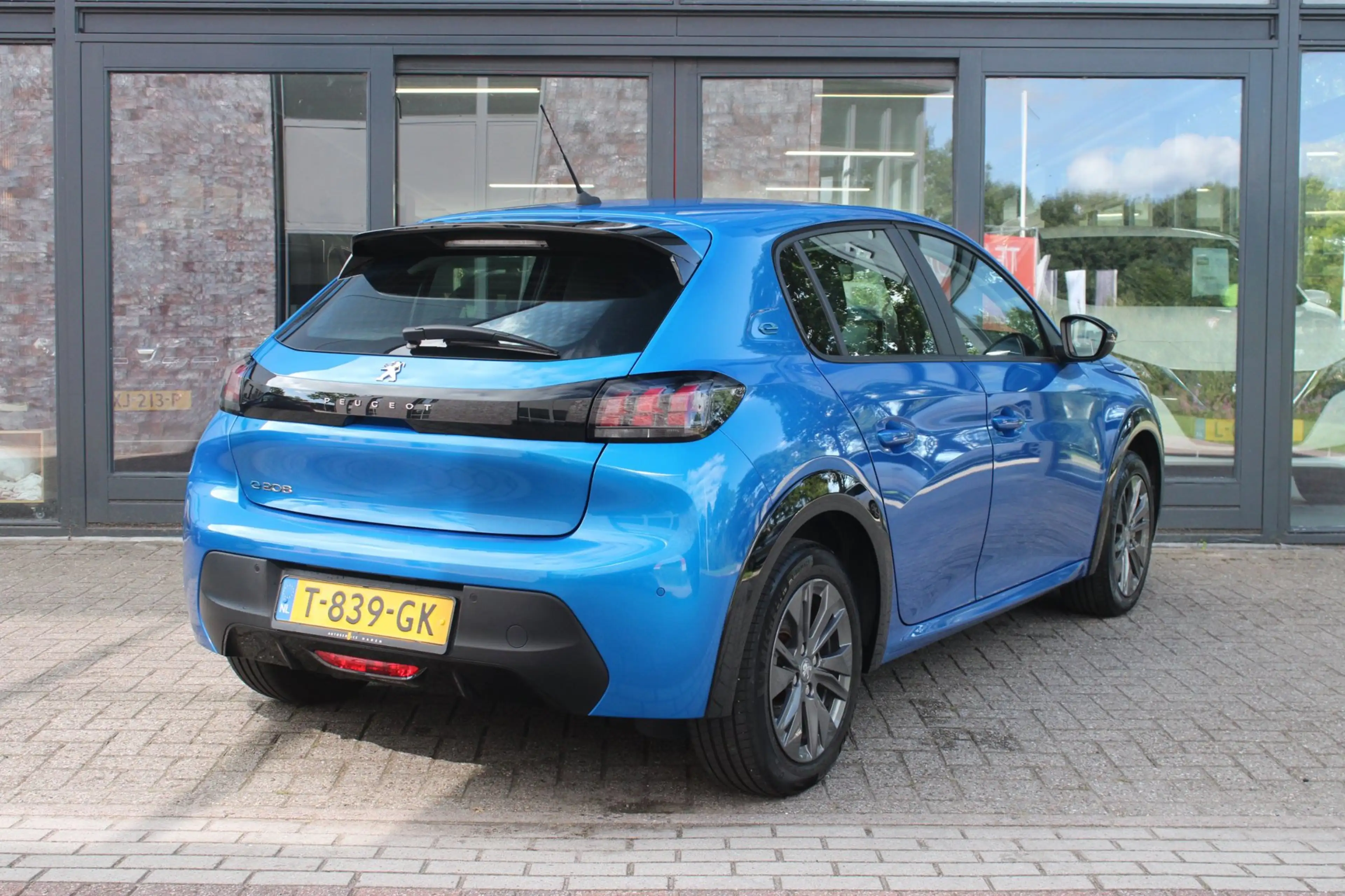 Peugeot e-208 EV Active Pack 50 kWh | SOH 99% | 3-fase| Stoelver — photo 4