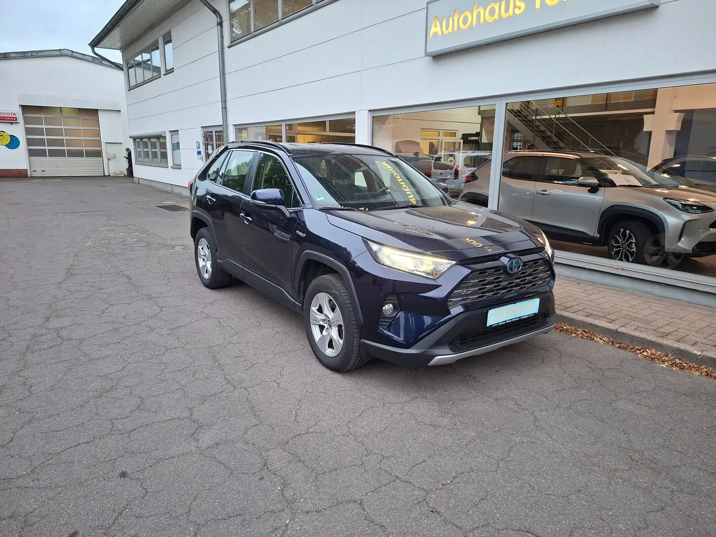 Toyota RAV 4 Hybrid 4x2 Business Edition Blau - 2
