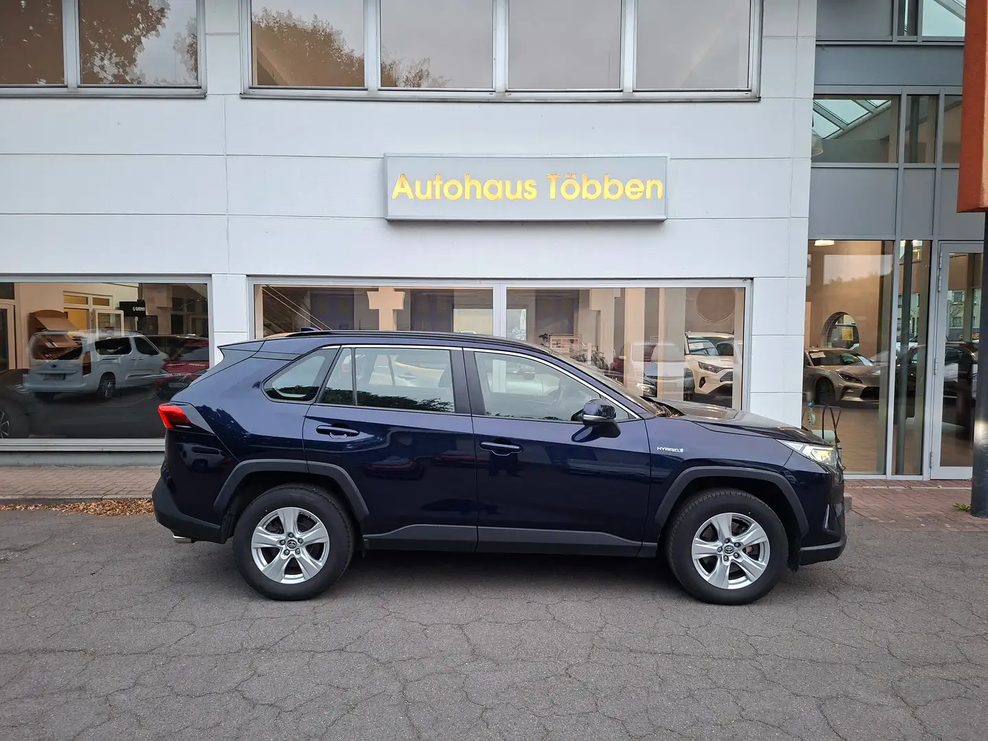 Toyota RAV 4 Hybrid 4x2 Business Edition Blau - 1