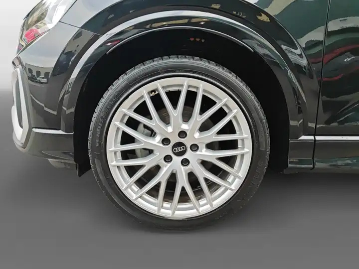 Audi Q2 2025, foto 12