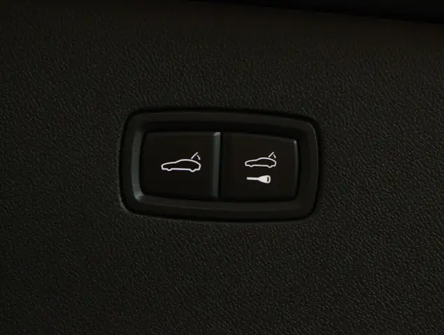 Porsche Cayenne GTS view 8