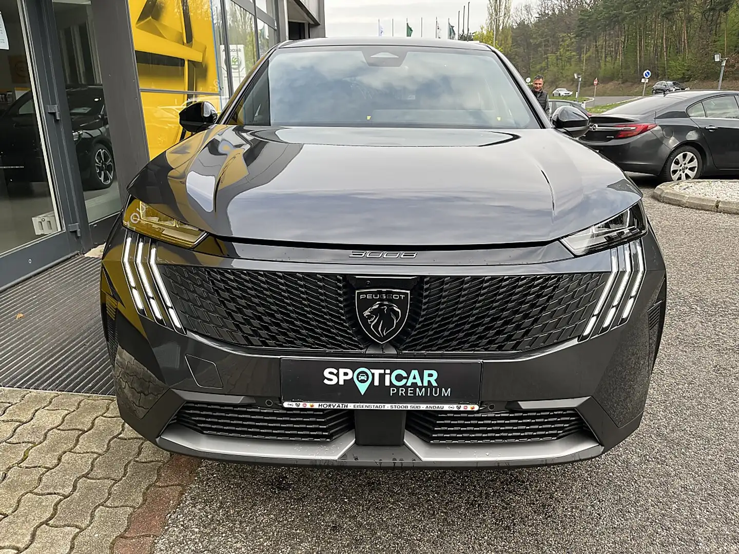 Peugeot 3008 Hybrid 145 E-DCS6 Allure Aut.!NAVI,360°KAMERA,L... Grau - 2