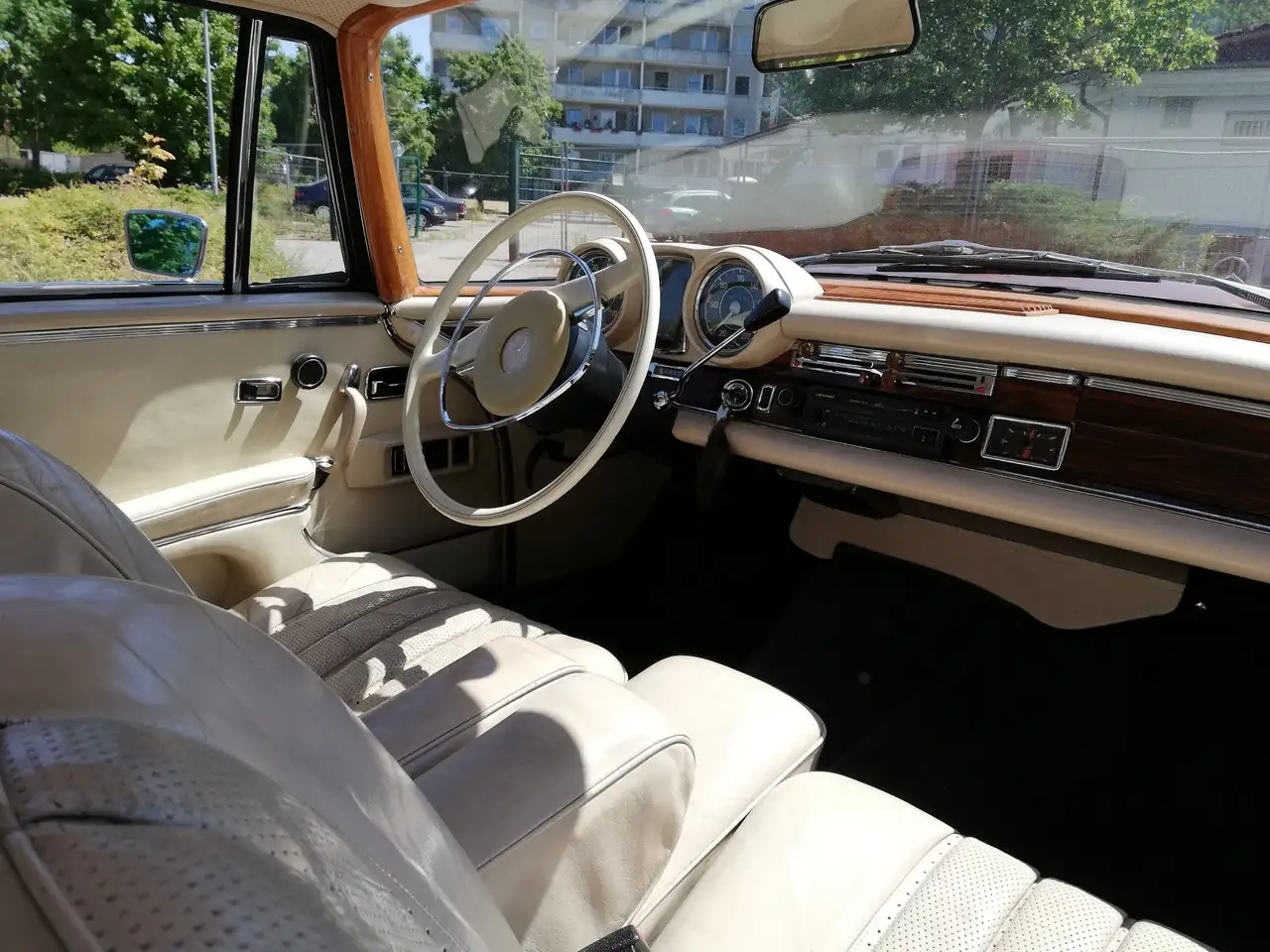 Mercedes-Benz 280, foto 12