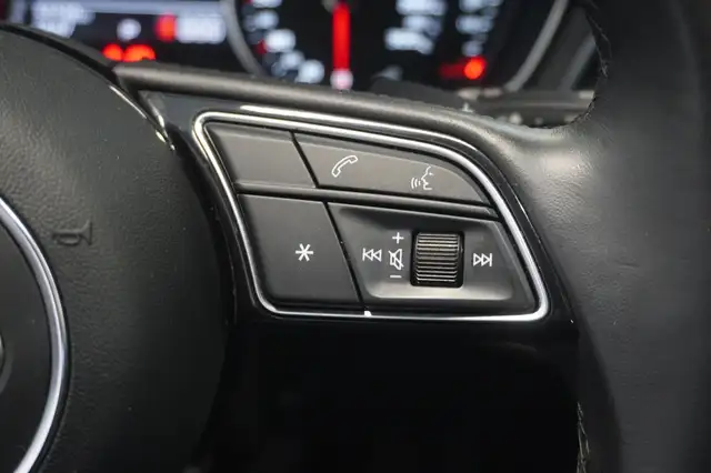 Audi A4 view 13