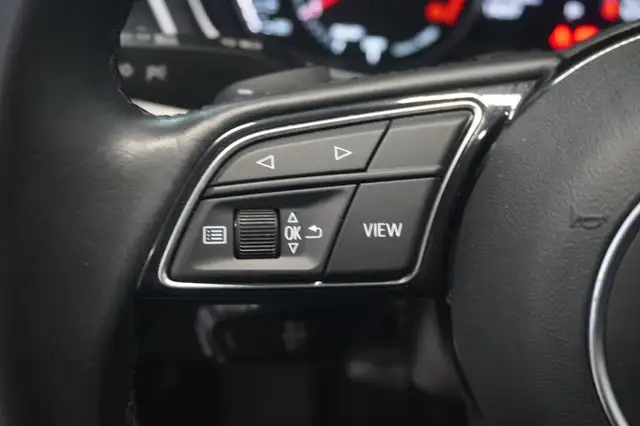 Audi A4 view 12