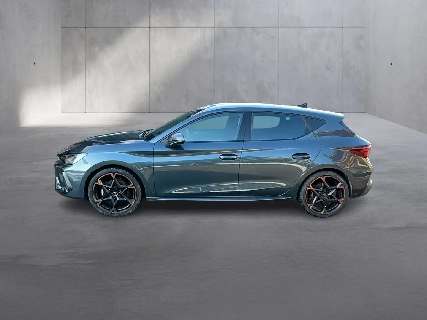 CUPRA Leon 1.5 eTSI DSG 150 PS ACT Grau - 2
