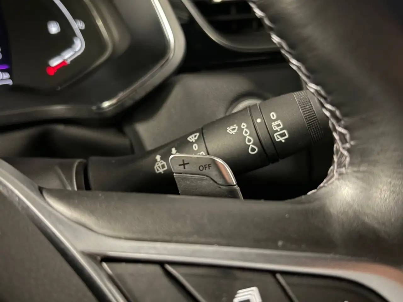 Renault Captur — photo 42
