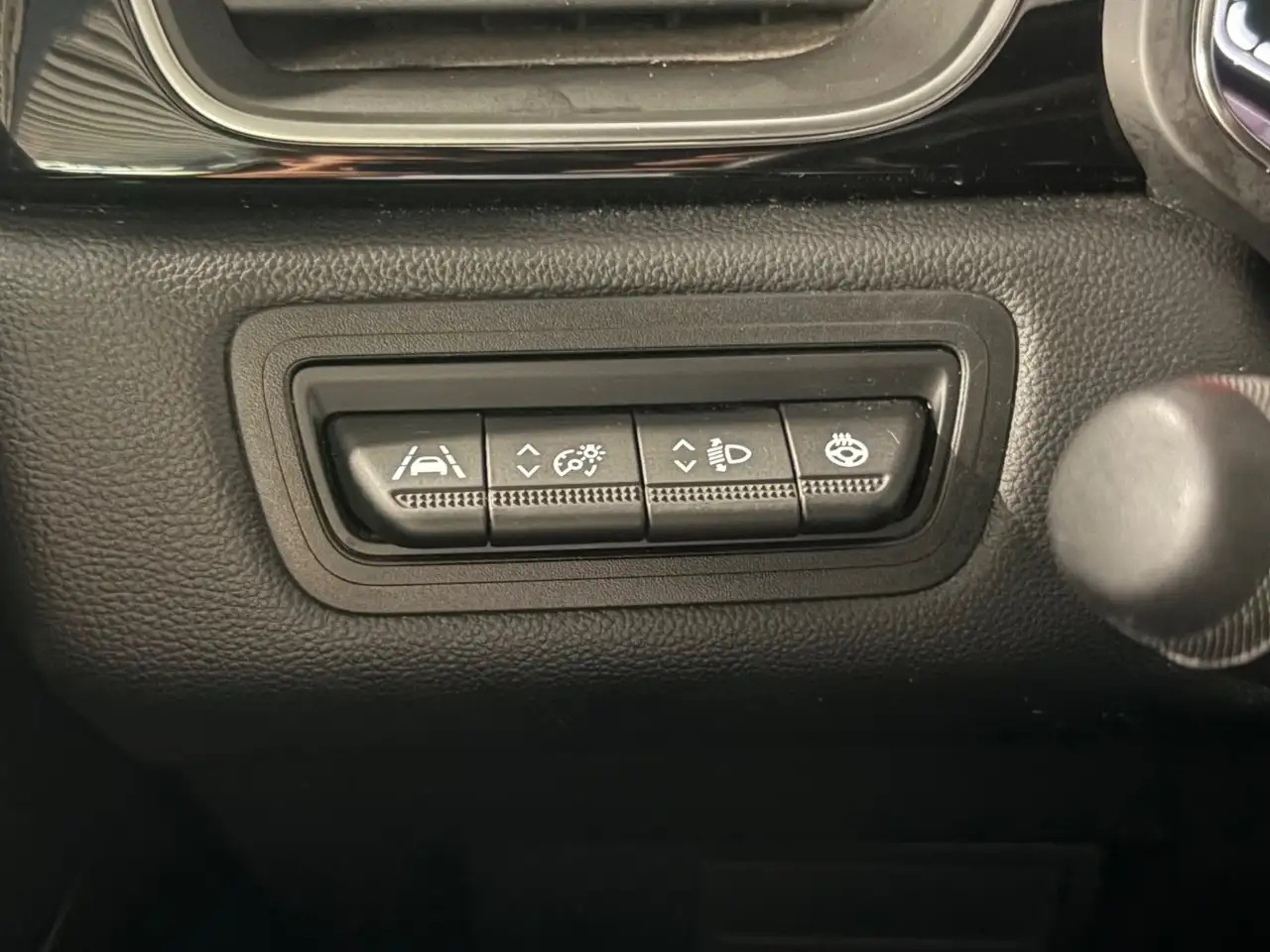 Renault Captur — photo 45
