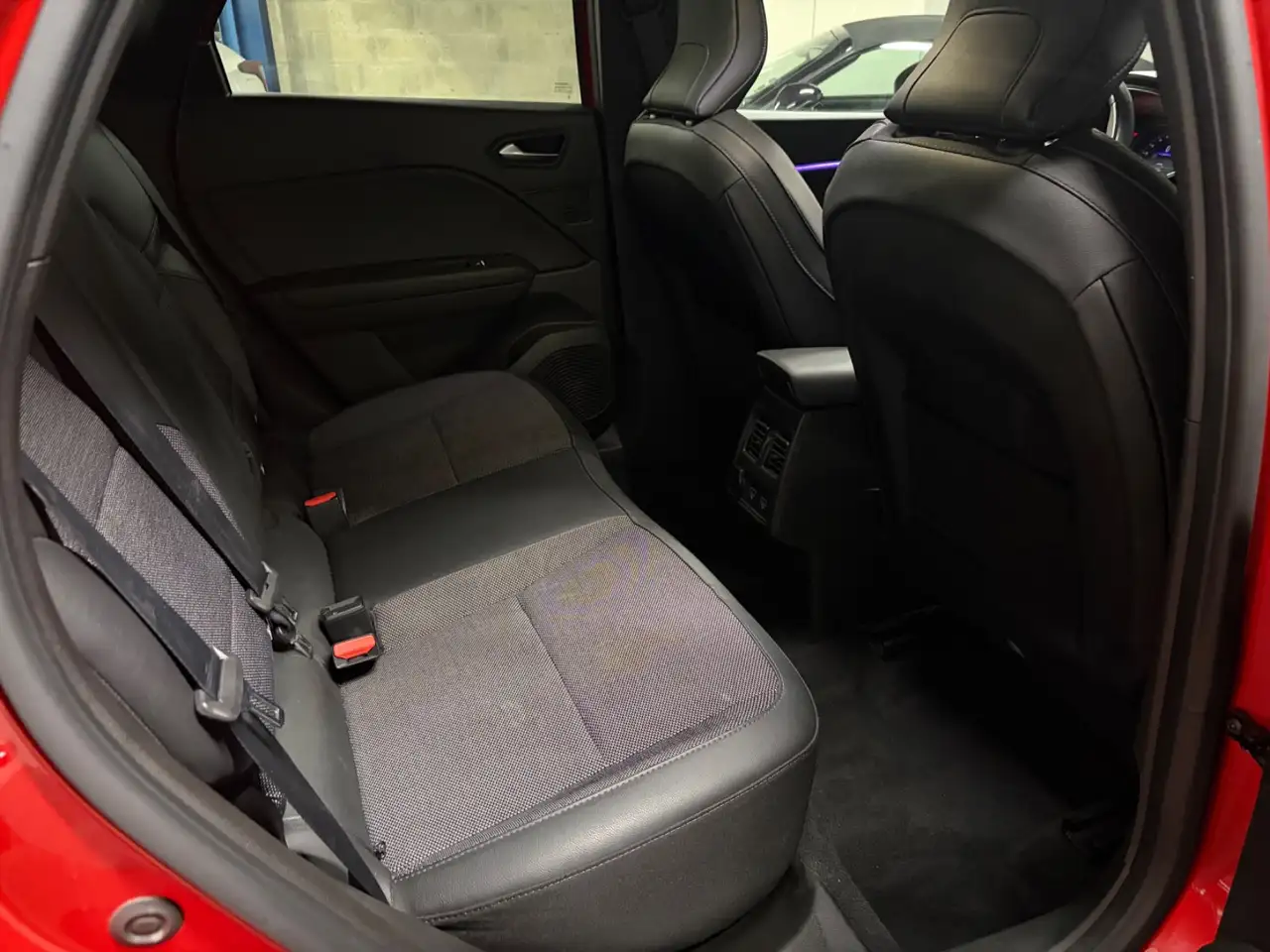 Renault Captur — photo 38