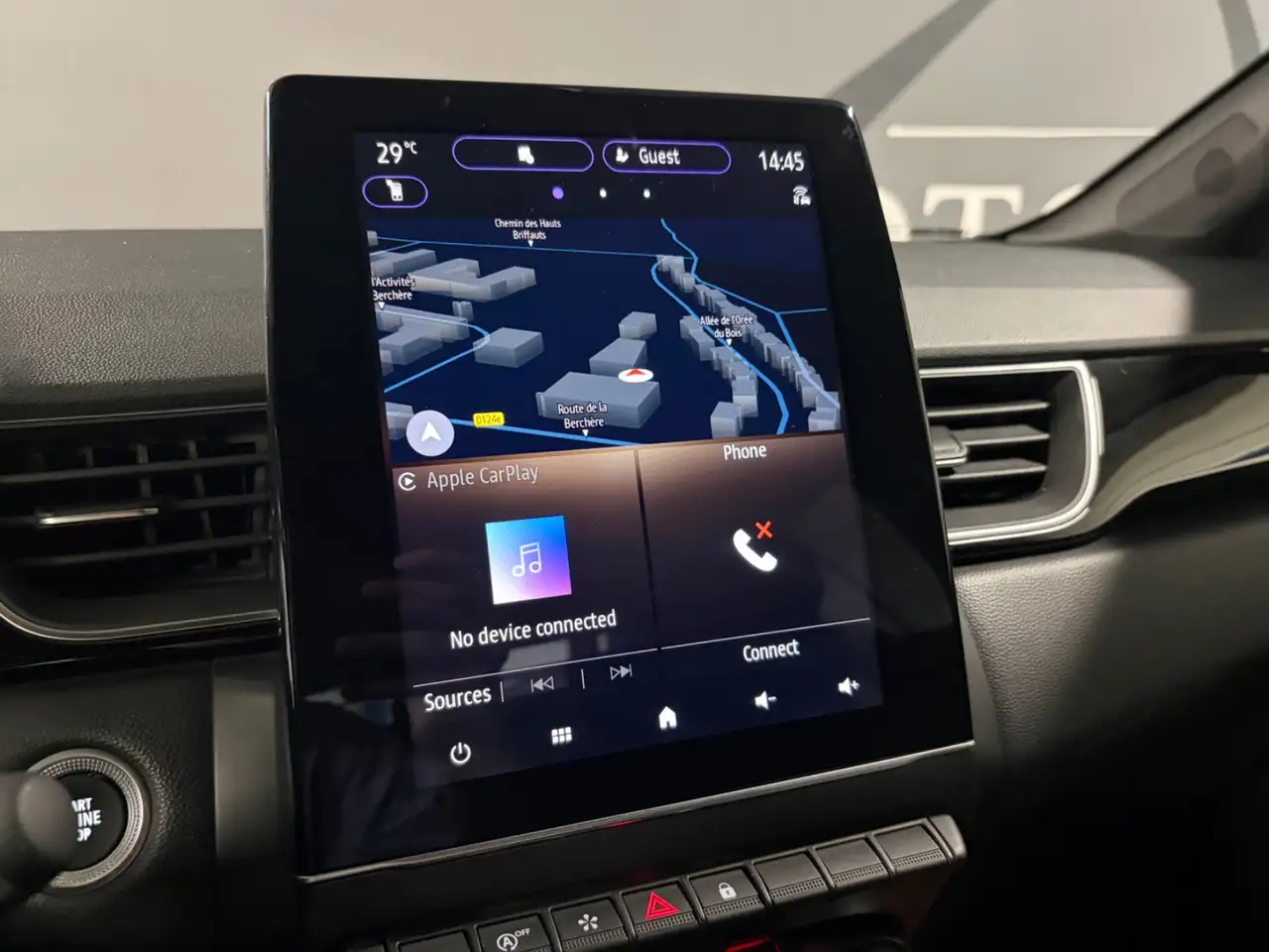 Renault Captur — photo 11