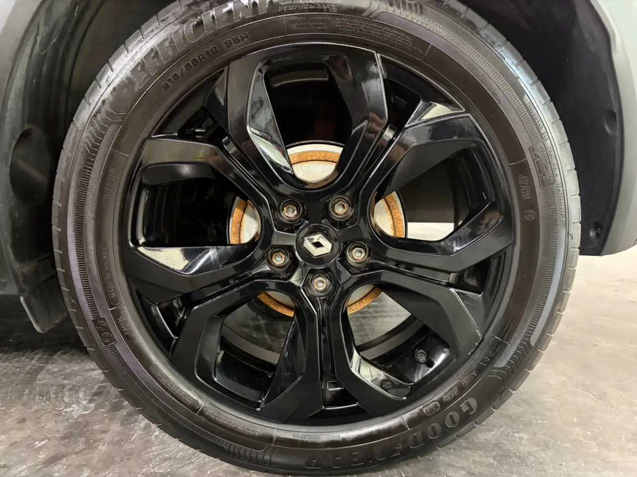 Renault Captur — photo 33