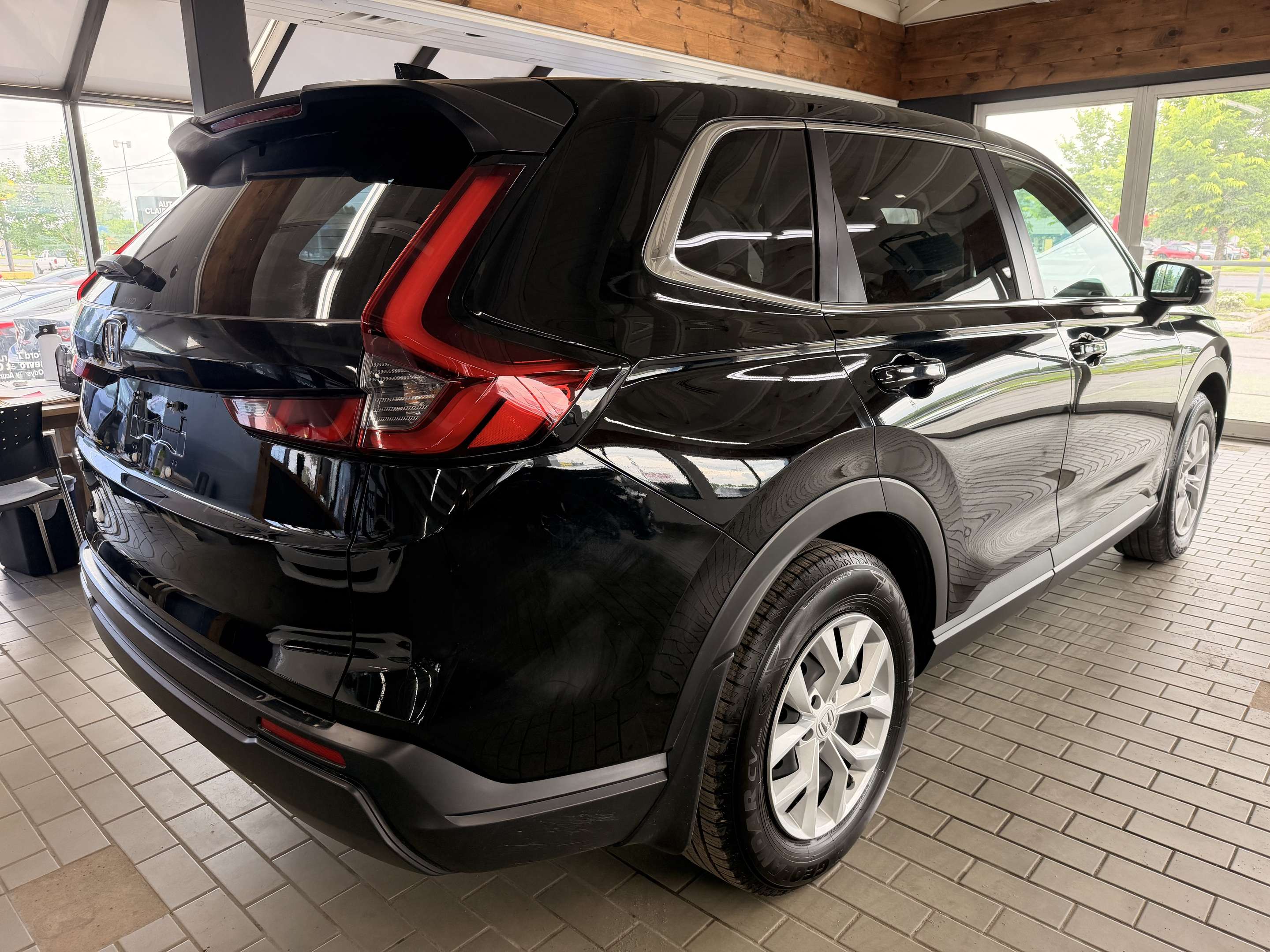 2023 Honda CR-V LX - Image 3