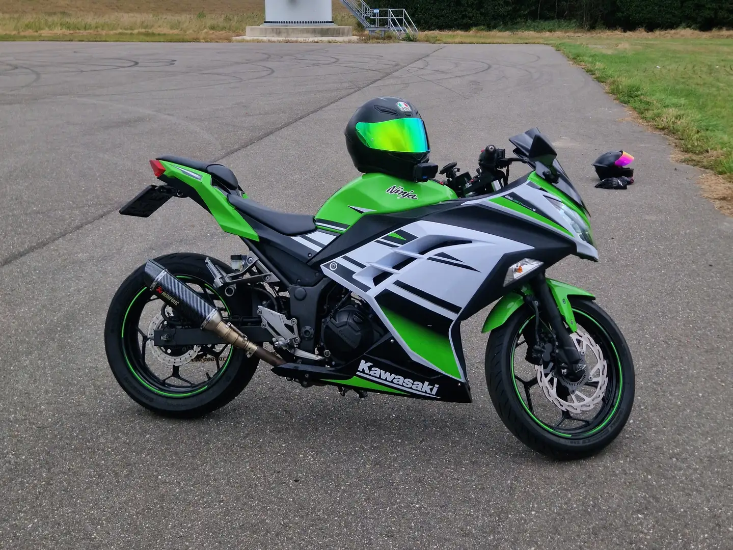 Kawasaki Ninja 300 KRT Edition Groen - 1