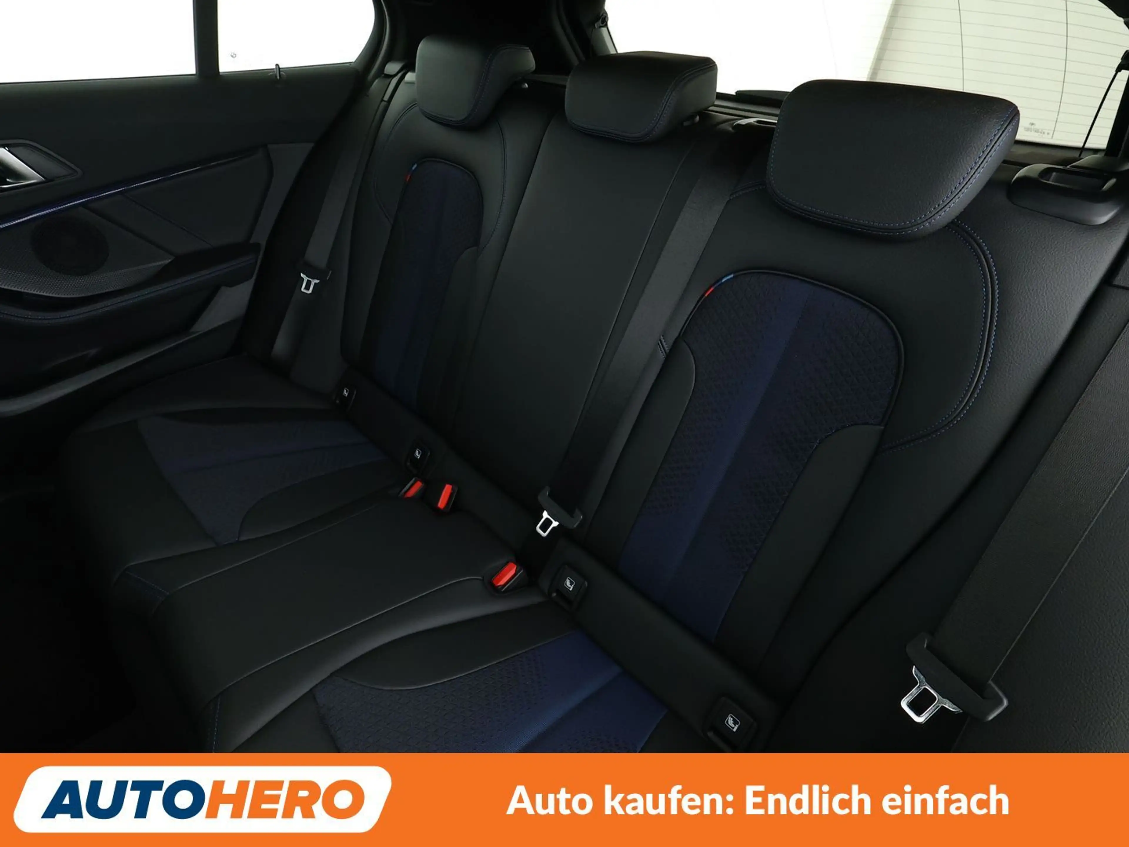 BMW 118 118i M Sport Aut.*NAVI*LED*TEMPO*PDC* — photo 14