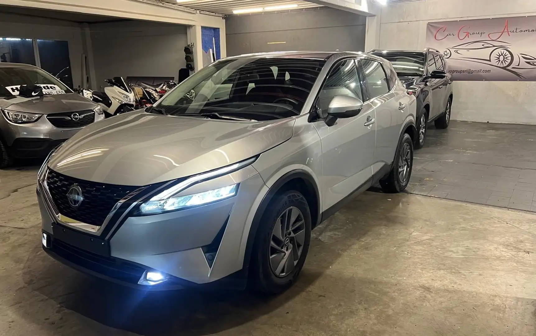 Nissan Qashqai Qashqai 1.3 DIG-T MHEV Business Edition Xtronic Gris - 1