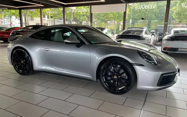 Porsche 992 Carrera Coupé PDK