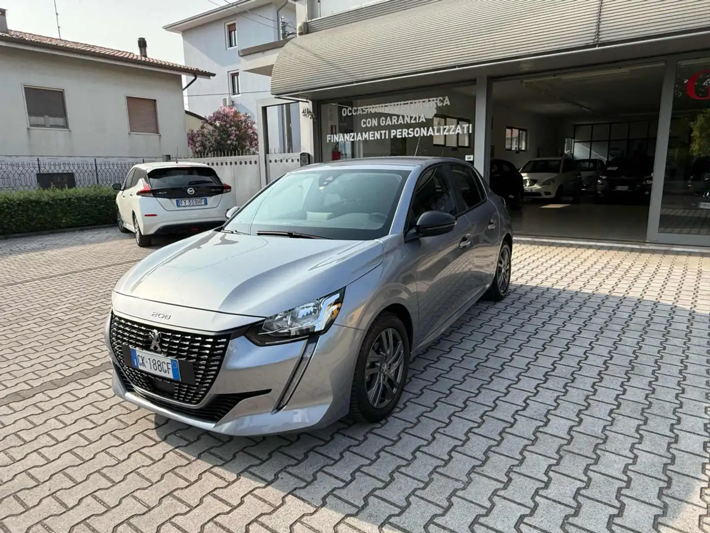 Peugeot 208 PureTech 75 Stop&Start 5 porte Active Pack Grigio - 1