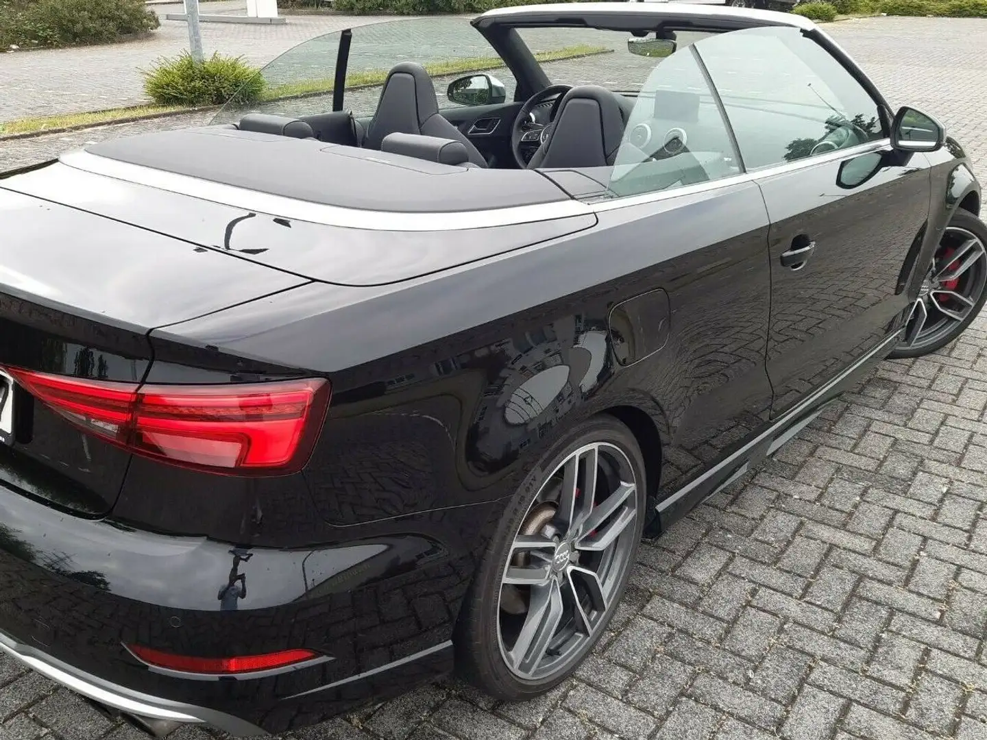 Audi S3 Cabrio S tronic Negru - 1