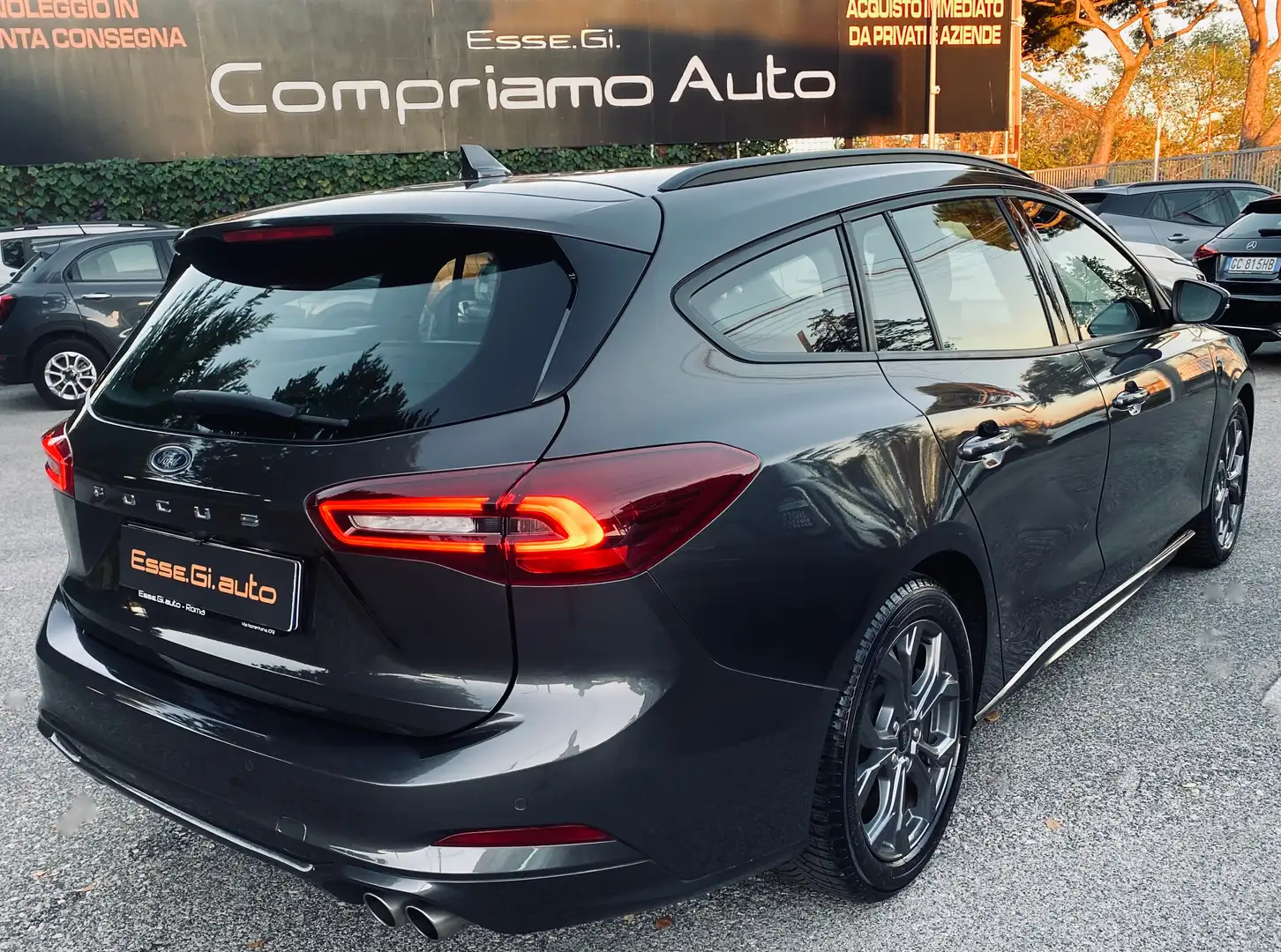 Ford Focus ST-Line **POSS.PACK MEDIA** VED.NOTE Grigio - 2