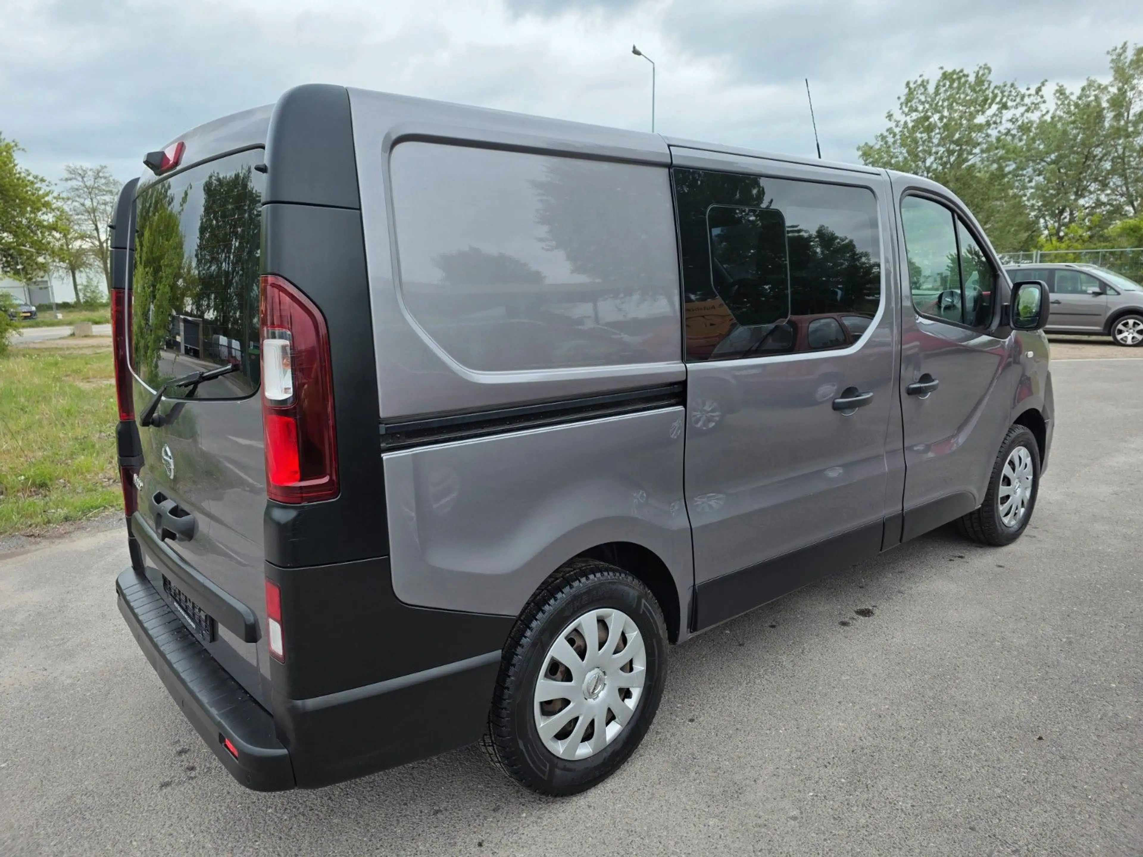 Nissan NV300 Kombi L1H1 2,7t COMFORT — photo 3
