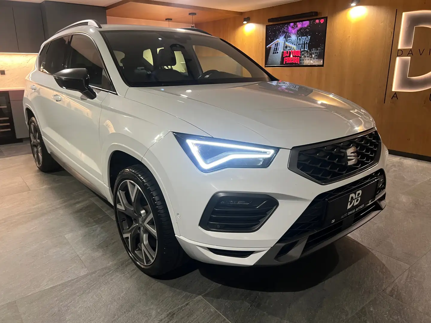 SEAT Ateca Ateca 1,5 FR - AHK - ACC - Virtual - LED - ACC - 19 Zoll - Weiß - 1