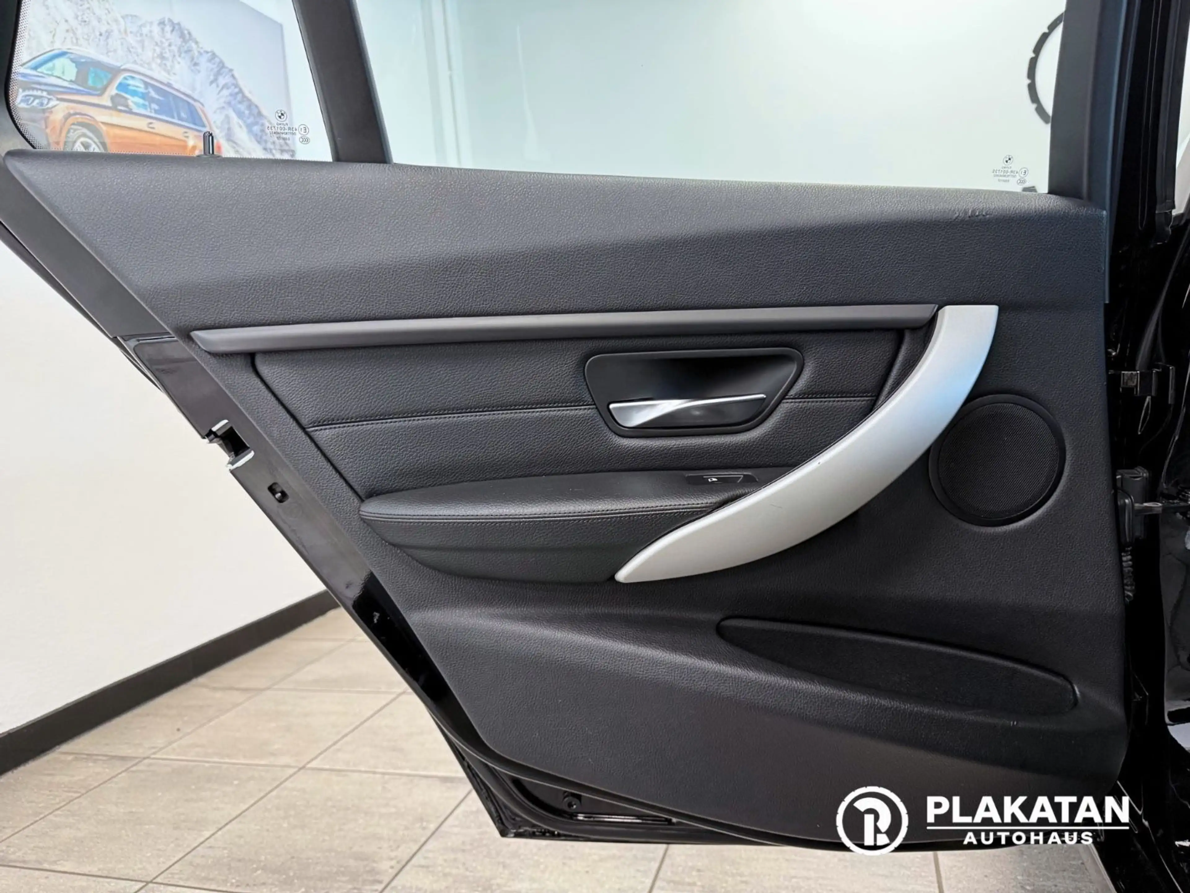 BMW 318 d Touring Leder Navi Bi-Xenon — photo 15