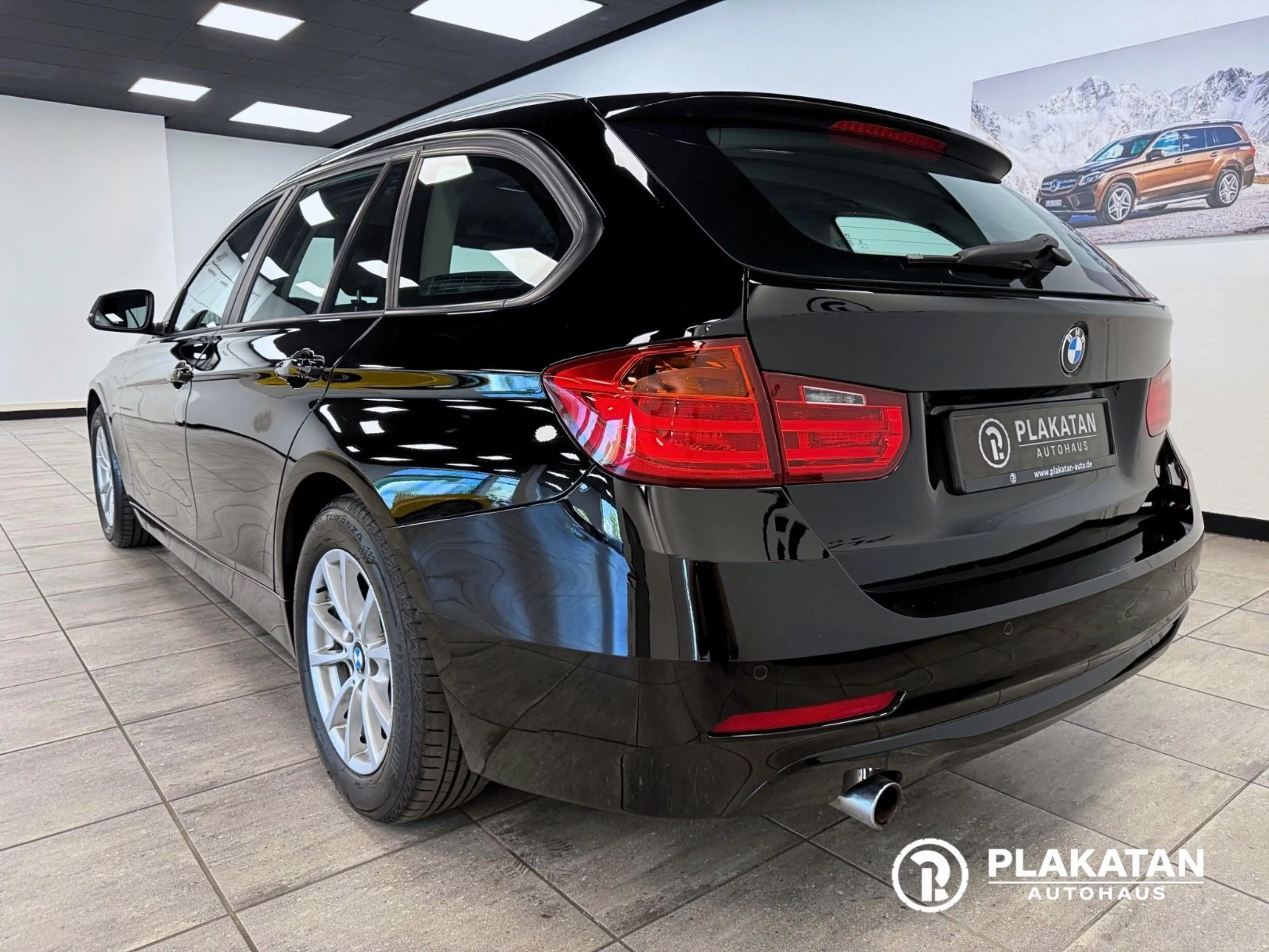 BMW 318 d Touring Leder Navi Bi-Xenon — photo 7