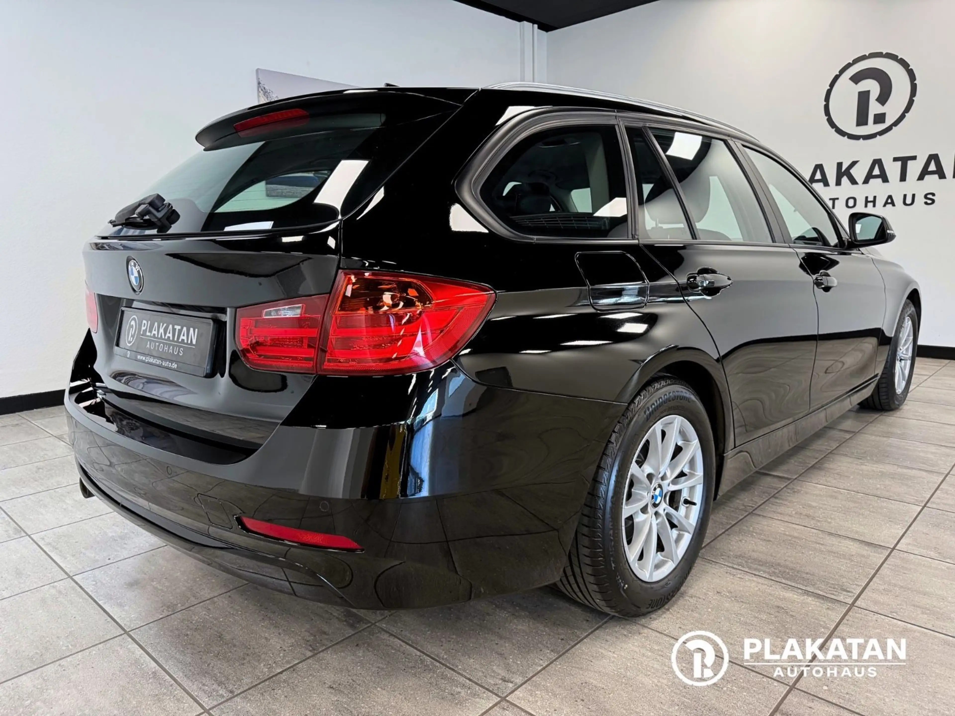 BMW 318 d Touring Leder Navi Bi-Xenon — photo 5