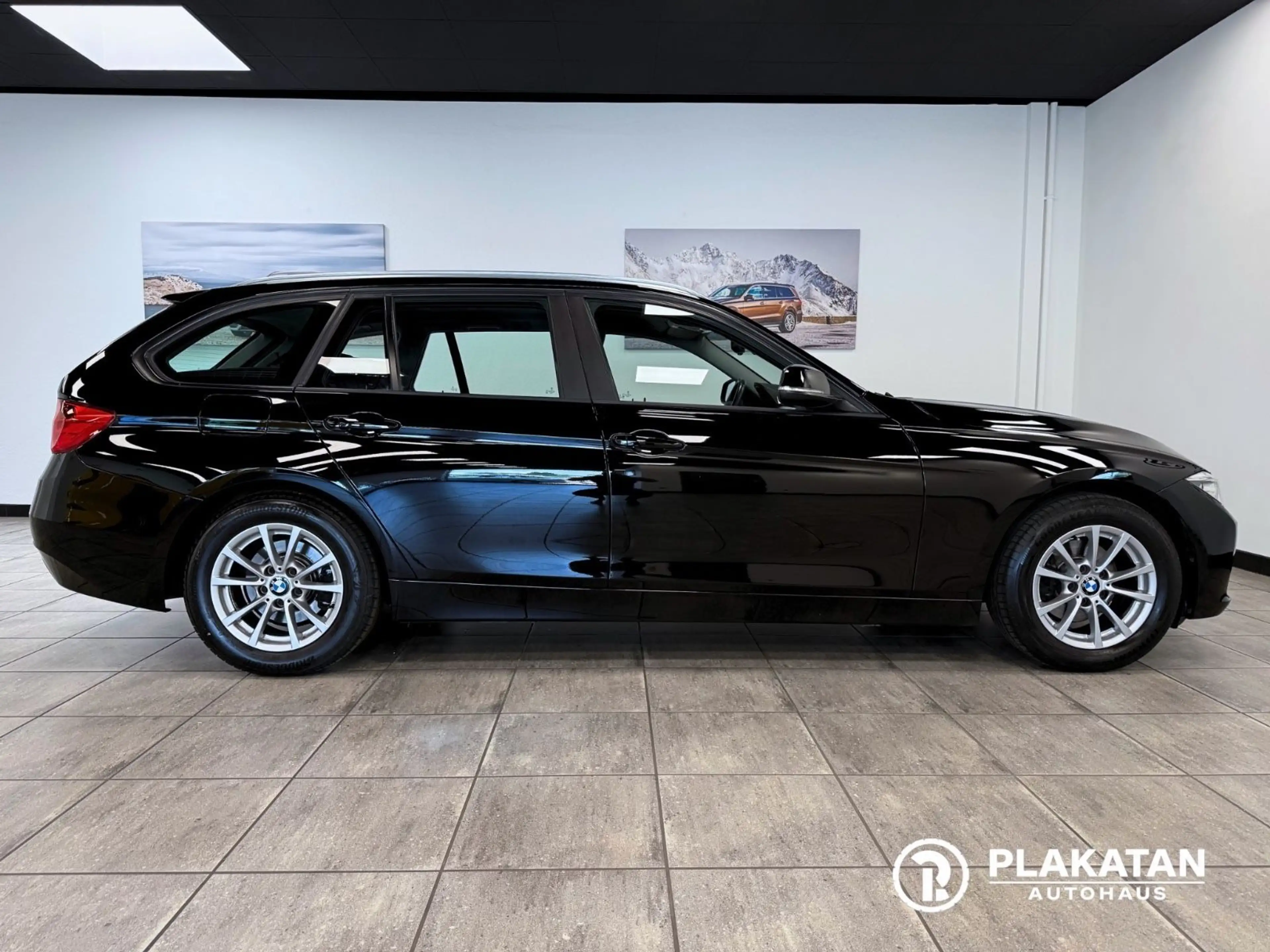 BMW 318 d Touring Leder Navi Bi-Xenon — photo 4